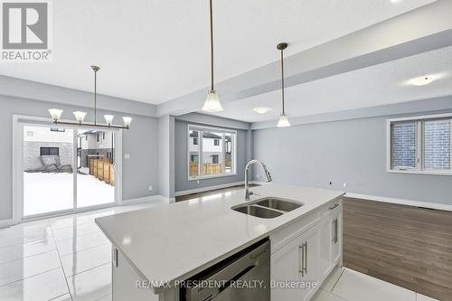 3624 Earlston Cross, London South, ON - Indoor Photo Showing Kitchen With Double Sink