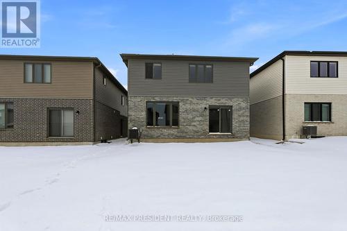 3624 Earlston Cross, London South, ON - Outdoor With Exterior