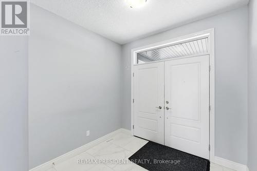 3624 Earlston Cross, London South, ON - Indoor Photo Showing Other Room