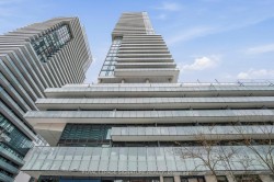 306-161 Roehampton Avenue  Toronto, ON M4P 1P9