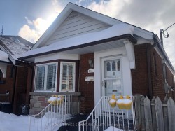 Main-216 Donlands Avenue  Toronto, ON M4J 3R1