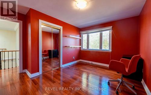 1034 Fredonia Drive, Mississauga, ON - Indoor Photo Showing Other Room