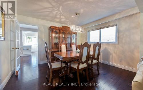 1034 Fredonia Drive, Mississauga, ON - Indoor Photo Showing Dining Room