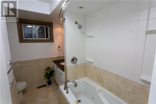629 Danforth Avenue, Sudbury, ON - Indoor Photo Showing Bathroom