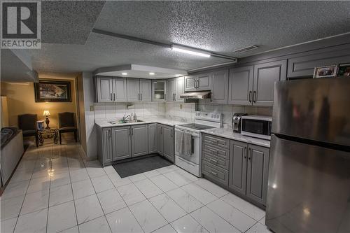 629 Danforth Avenue, Sudbury, ON - Indoor Photo Showing Kitchen