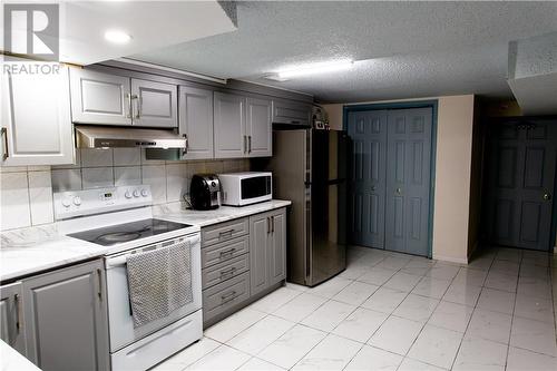 629 Danforth Avenue, Sudbury, ON - Indoor Photo Showing Kitchen