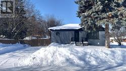 MAIN - 4 KEATS AVENUE  Halton Hills, ON L7G 1T4