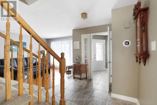 10 Ellisson Way, Ottawa, ON - Indoor Photo Showing Other Room