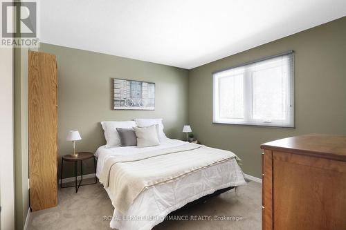 10 Ellisson Way, Ottawa, ON - Indoor Photo Showing Bedroom
