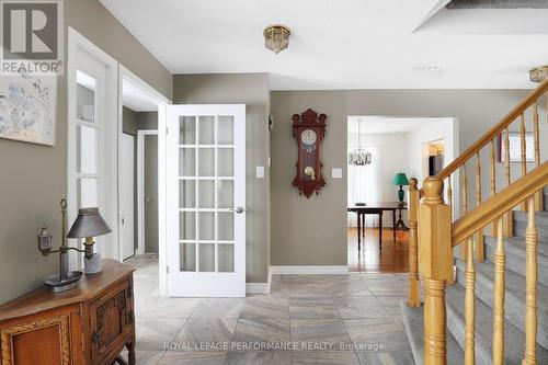 10 Ellisson Way, Ottawa, ON - Indoor Photo Showing Other Room