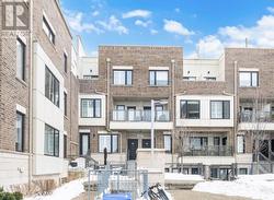 402 - 8 DRUMMOND STREET  Toronto, ON M8V 1Y8