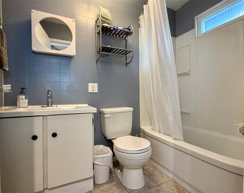 367 Fortier Street, Kimberley, BC - Indoor Photo Showing Bathroom