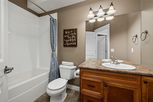 331 Quilchena Drive, Kelowna, BC - Indoor Photo Showing Bathroom