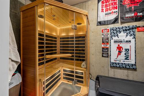 331 Quilchena Drive, Kelowna, BC - Indoor