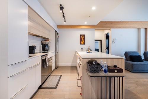 Kitchen - 605-350 Rue Eleanor, Montréal (Le Sud-Ouest), QC - Indoor Photo Showing Kitchen