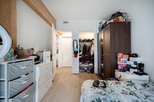 Master Bedroom - 605-350 Rue Eleanor, Montréal (Le Sud-Ouest), QC - Indoor Photo Showing Bedroom
