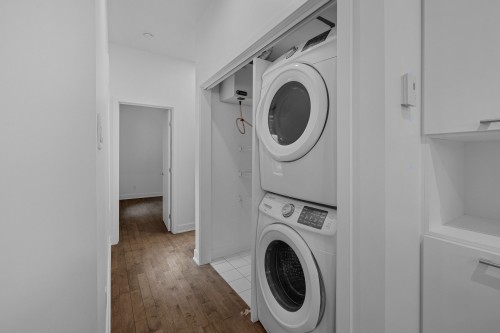Salle de lavage - 104-1208 Rue Du Fort, Montréal (Ville-Marie), QC - Indoor Photo Showing Laundry Room
