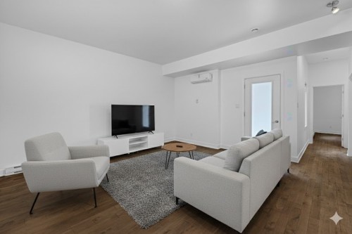 Salon - 104-1208 Rue Du Fort, Montréal (Ville-Marie), QC - Indoor Photo Showing Living Room