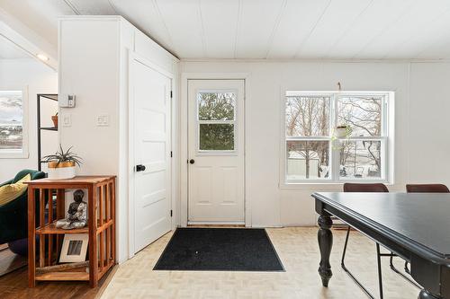 Hall - 3 Rue Beauregard, Sutton, QC - Indoor Photo Showing Other Room