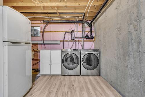 Laundry room - 77 Rue Morin, Scott, QC - Indoor Photo Showing Laundry Room