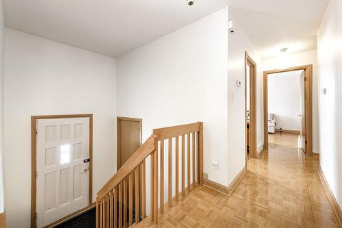 Hall d'entrée/Vestibule - 357 Rue Frontenac, Dollard-Des-Ormeaux, QC - Indoor Photo Showing Other Room