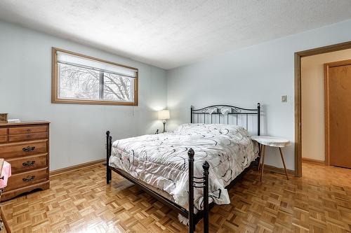 Chambre à coucher principale - 357 Rue Frontenac, Dollard-Des-Ormeaux, QC - Indoor Photo Showing Bedroom