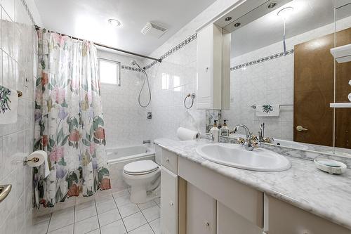 Salle de bains - 357 Rue Frontenac, Dollard-Des-Ormeaux, QC - Indoor Photo Showing Bathroom