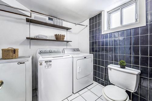 Salle de lavage - 357 Rue Frontenac, Dollard-Des-Ormeaux, QC - Indoor Photo Showing Laundry Room