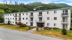 305-611 Macmillan Dr  Sayward, BC V0N 1A0
