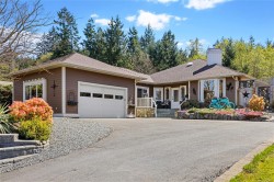 2508 Nuttal Dr  Nanoose Bay, BC V9P 9B4