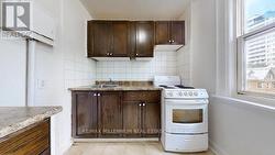 8 - 125 BOLD STREET  Hamilton, ON L8P 1V2