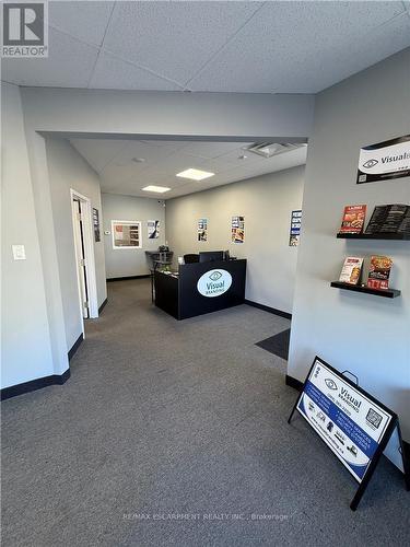 302 Brucedale Avenue, Hamilton, ON 