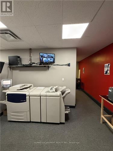 302 Brucedale Avenue, Hamilton, ON 