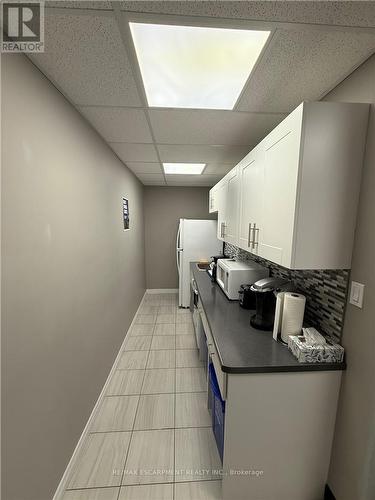 302 Brucedale Avenue, Hamilton, ON 