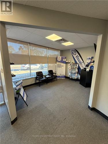 302 Brucedale Avenue, Hamilton, ON 