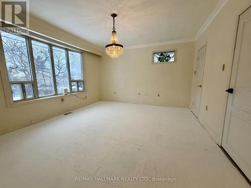 14 Alphonse Crescent, Mississauga, ON - Indoor Photo Showing Other Room