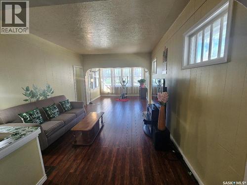 3303 Dewdney Avenue, Regina, SK - Indoor