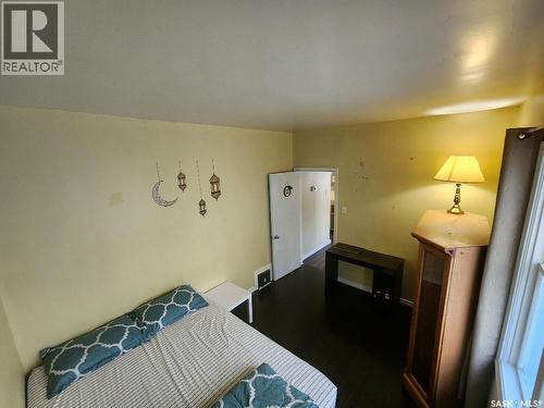 3303 Dewdney Avenue, Regina, SK - Indoor Photo Showing Bedroom
