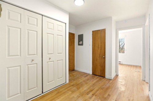 Hall d'entrée/Vestibule - 6-7431 Rue De Lanaudière, Montréal (Villeray/Saint-Michel/Parc-Extension), QC - Indoor Photo Showing Other Room