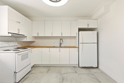 Cuisine - 6-7431 Rue De Lanaudière, Montréal (Villeray/Saint-Michel/Parc-Extension), QC - Indoor Photo Showing Kitchen With Double Sink