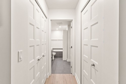 Passageway - 413-112 Ch. De La Pointe-Nord, Montréal (Verdun/Île-Des-Soeurs), QC - Indoor Photo Showing Other Room