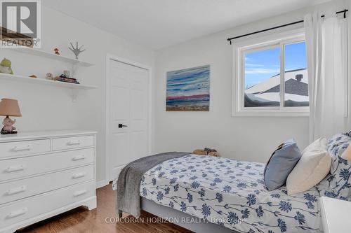 41 Tinatawa Court, Kitchener, ON - Indoor Photo Showing Bedroom