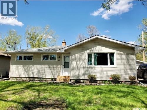 44 McCusker AVENUE  Regina, SK S4R 4L6