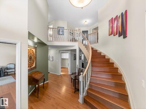 220 Ronning Cl Nw, Edmonton, AB - Indoor Photo Showing Other Room