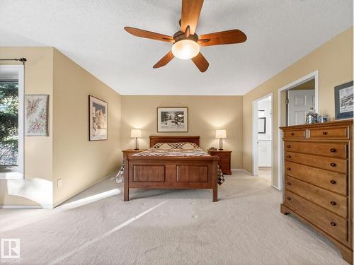 220 Ronning Cl Nw, Edmonton, AB - Indoor Photo Showing Bedroom