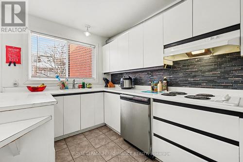 157 Russell Avenue, Ottawa, ON - Indoor Photo Showing Kitchen
