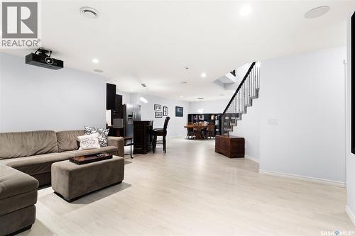 4613 Hames Crescent, Regina, SK - Indoor Photo Showing Living Room