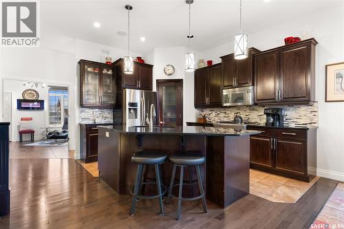 4613 Hames Crescent, Regina, SK - Indoor Photo Showing Kitchen With Stainless Steel Kitchen With Upgraded Kitchen