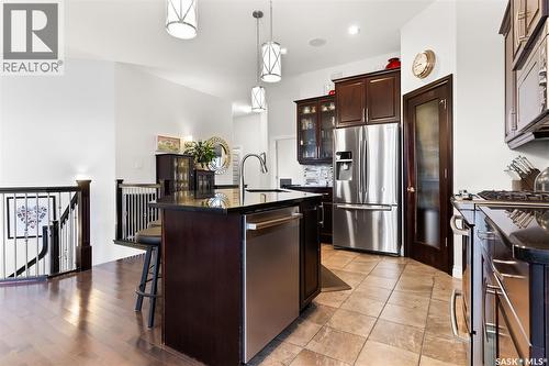 4613 Hames Crescent, Regina, SK - Indoor Photo Showing Kitchen With Stainless Steel Kitchen With Upgraded Kitchen