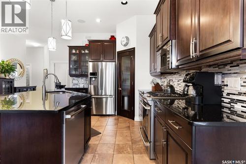 4613 Hames Crescent, Regina, SK - Indoor Photo Showing Kitchen With Stainless Steel Kitchen With Upgraded Kitchen